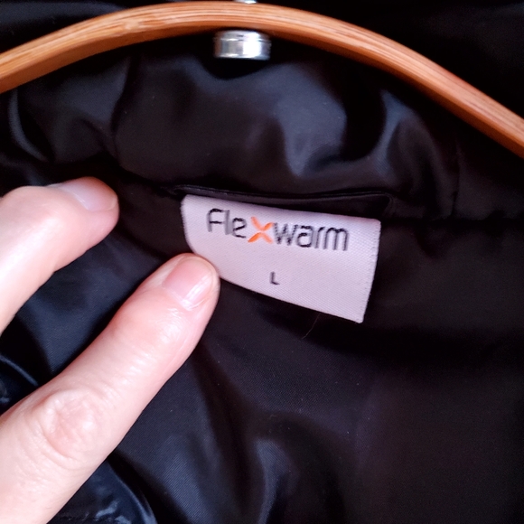 NWT Flexwarm Women's Black Heating Hooded Puffer Jacket Size Large - Picture 4 of 10